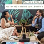 Laura Sgroi y Mariano Chiesa en el set del video podcast En Los Ta con Laura